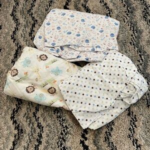 Infant Boys Printed Crib Sheets